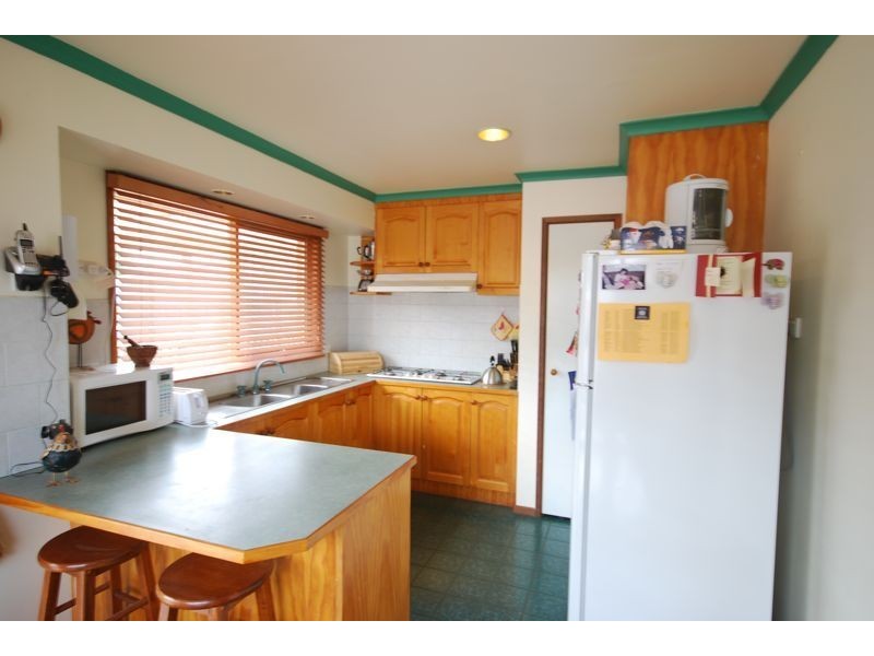 88 Lawless Drive, Cranbourne North VIC 3977