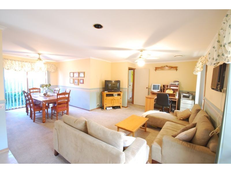 9 Ferncroft Court, Cranbourne North VIC 3977