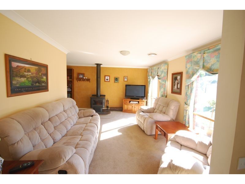 9 Ferncroft Court, Cranbourne North VIC 3977