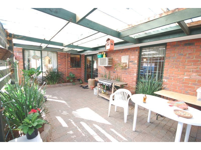 9 Ferncroft Court, Cranbourne North VIC 3977