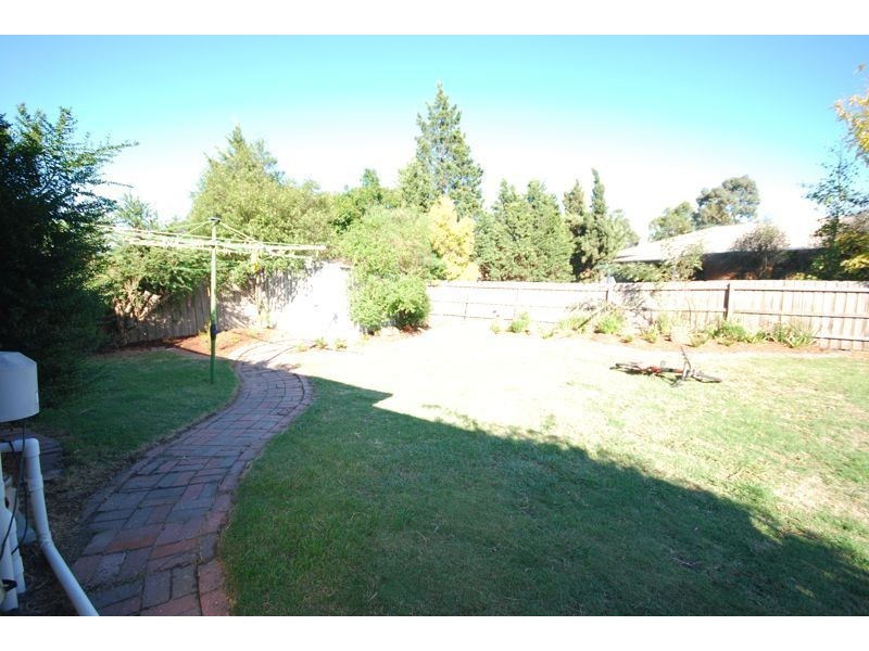 9 Ferncroft Court, Cranbourne North VIC 3977