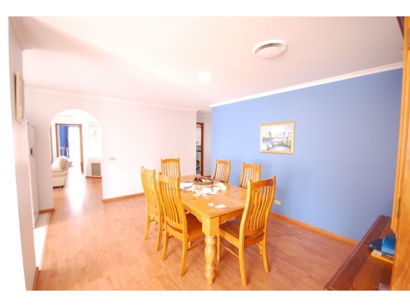 Cranbourne North VIC 3977