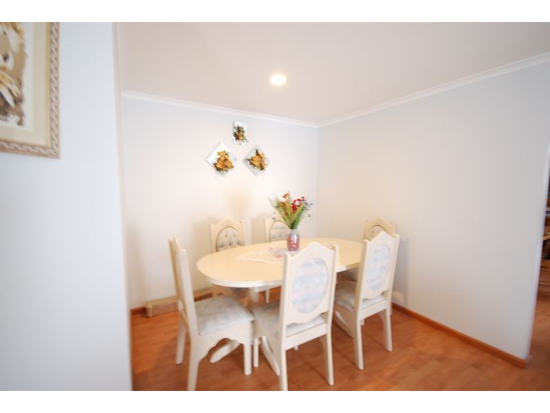 Cranbourne North VIC 3977