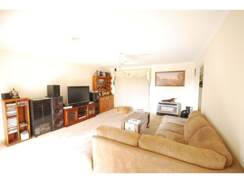 22 Bates Street, Cranbourne VIC 3977