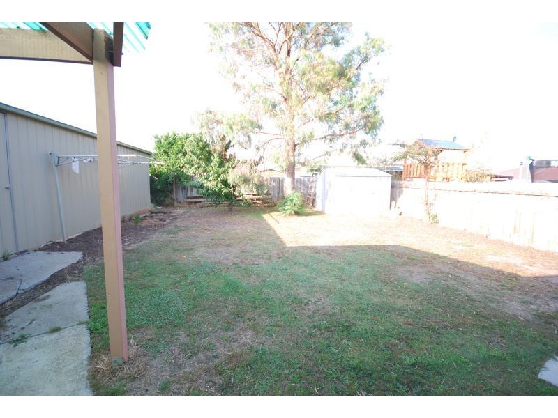 22 Bates Street, Cranbourne VIC 3977