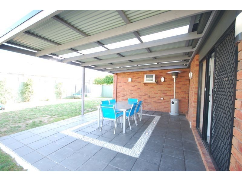 45 Scotsdale Drive, Cranbourne East VIC 3977