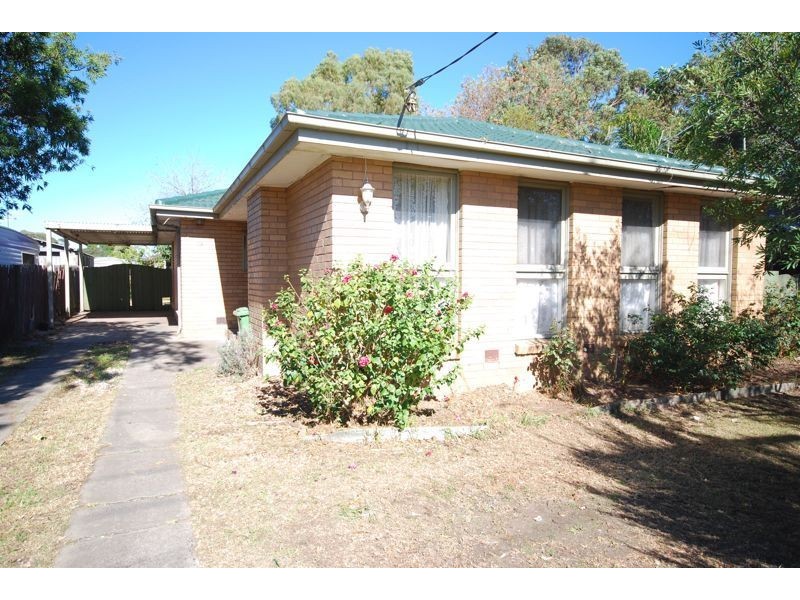 25 Roberts Road, Cranbourne VIC 3977