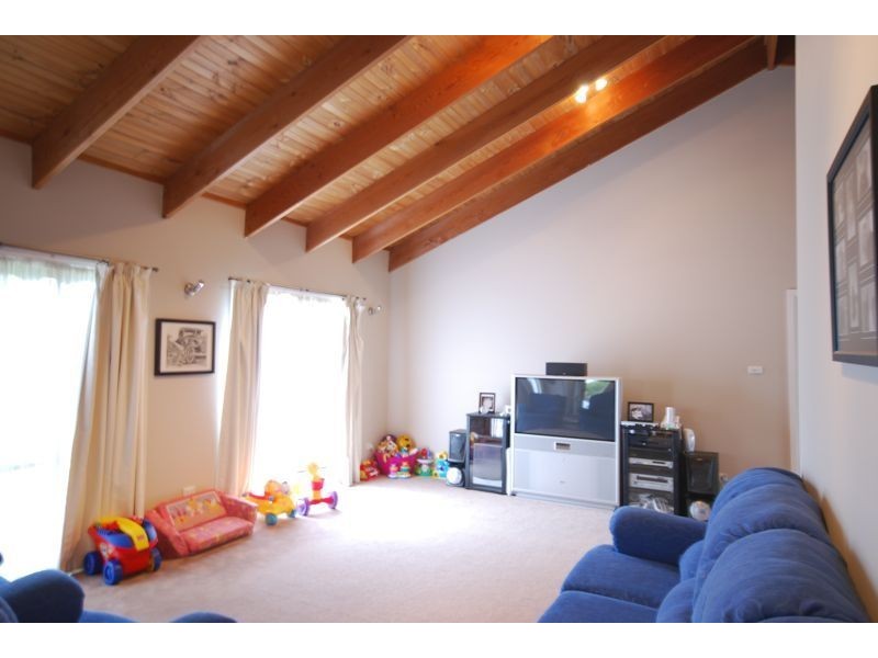 Cranbourne North VIC 3977