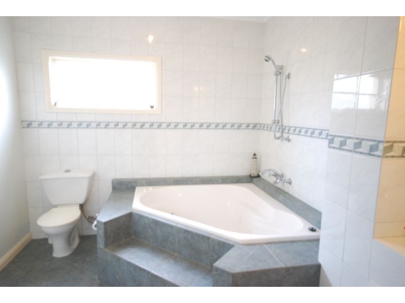 Cranbourne North VIC 3977