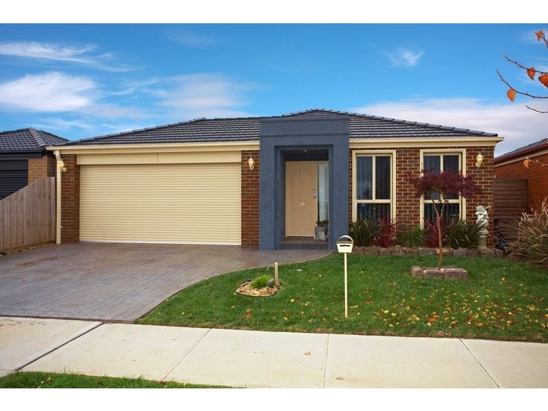 12 Venus Place, Cranbourne VIC 3977