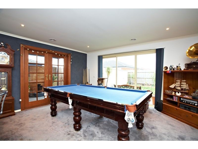 12 Venus Place, Cranbourne VIC 3977