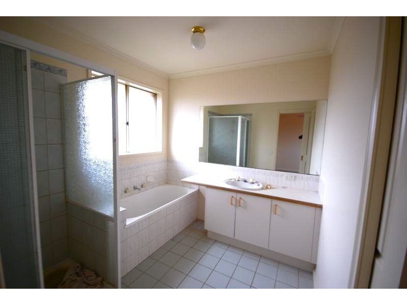 Cranbourne VIC 3977