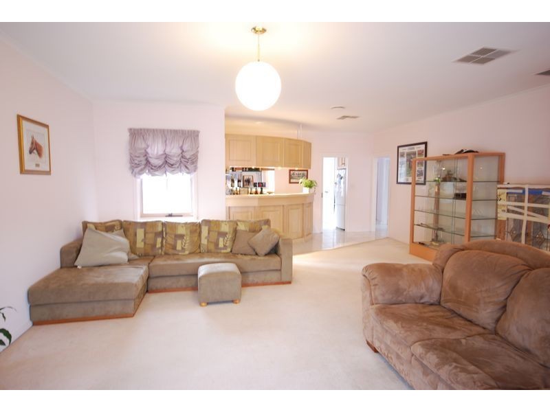 Cranbourne North VIC 3977