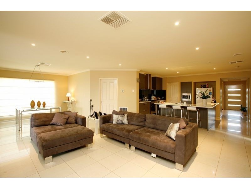 Cranbourne East VIC 3977