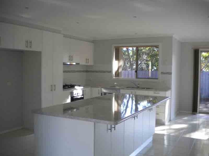 2/78 Circle Drive, Cranbourne VIC 3977