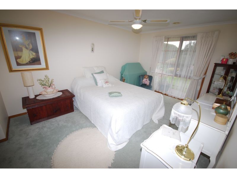 15 Lawson Close, Cranbourne VIC 3977