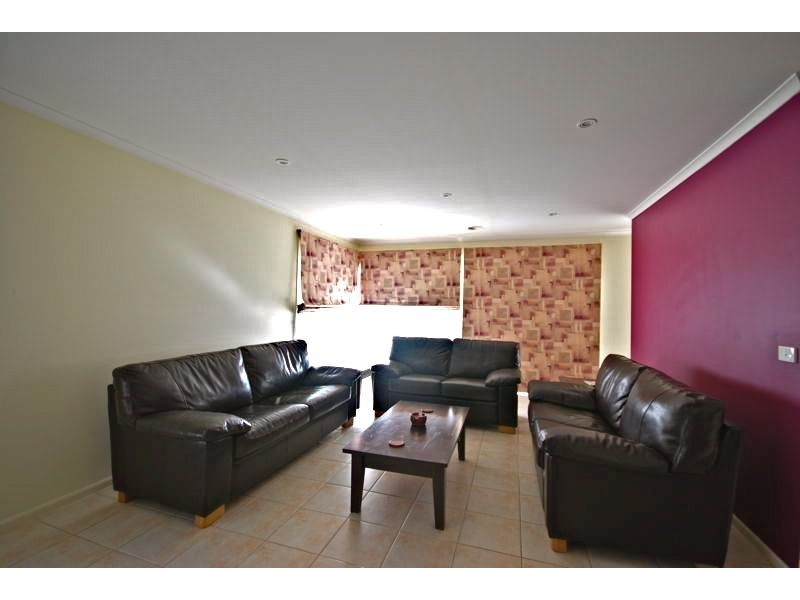 Cranbourne West VIC 3977