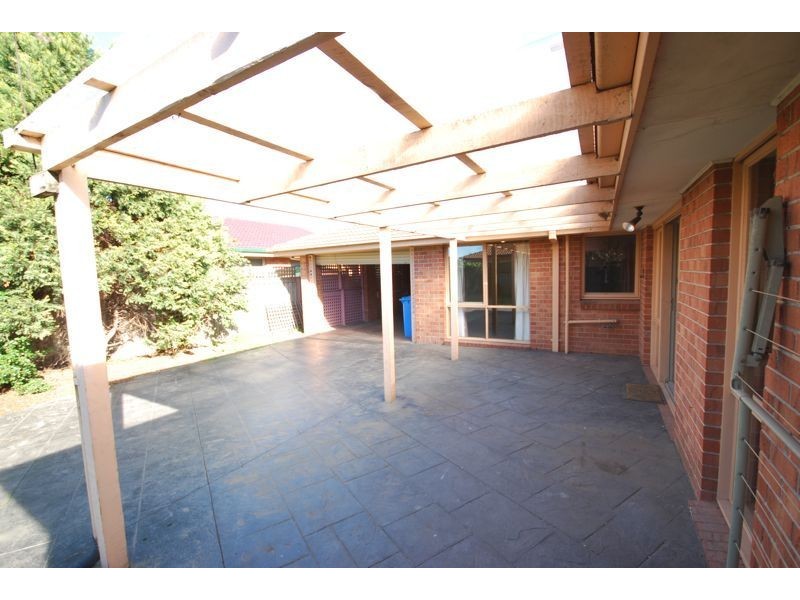 Cranbourne North VIC 3977