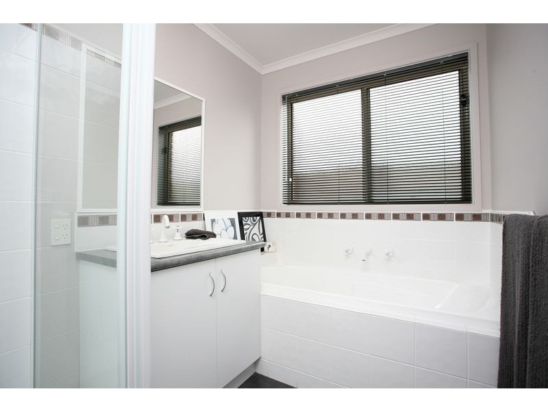 Cranbourne West VIC 3977