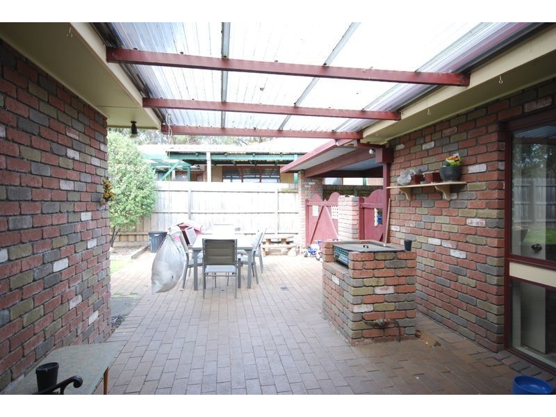 10 Hovell Court, Cranbourne VIC 3977