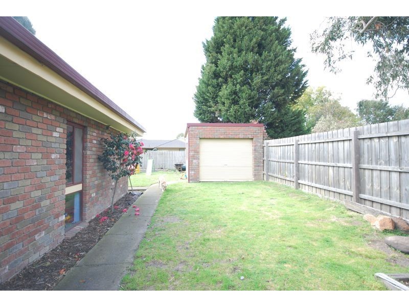 10 Hovell Court, Cranbourne VIC 3977