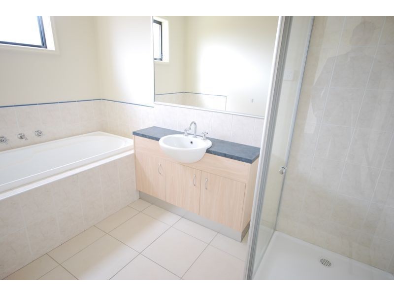 Cranbourne North VIC 3977