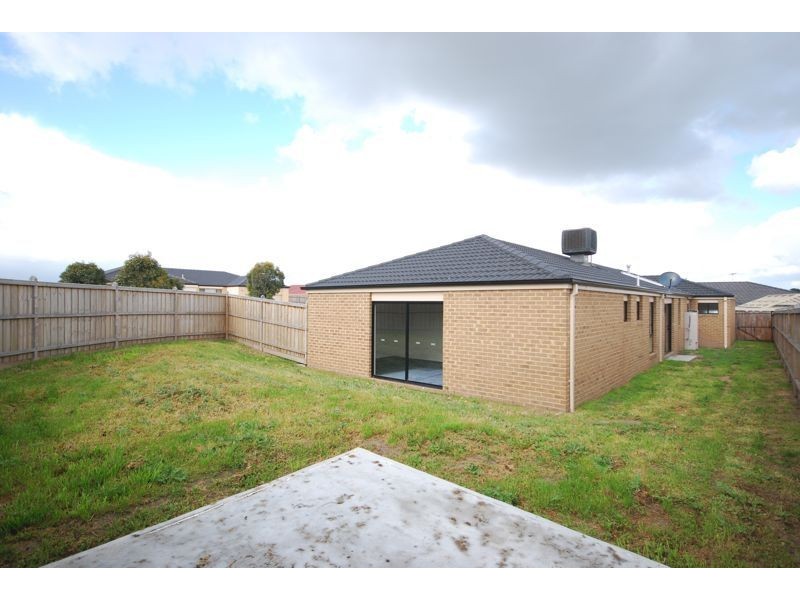 Cranbourne North VIC 3977