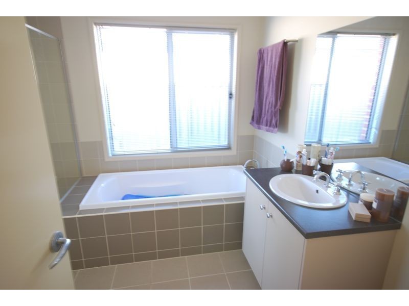 Cranbourne East VIC 3977