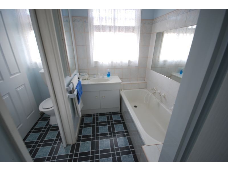 Cranbourne VIC 3977