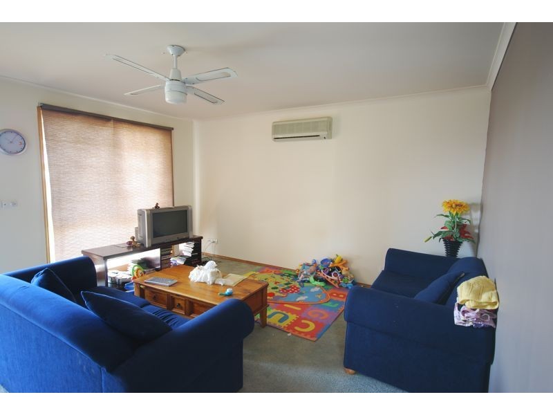 2  Mariner Close, Cranbourne North VIC 3977