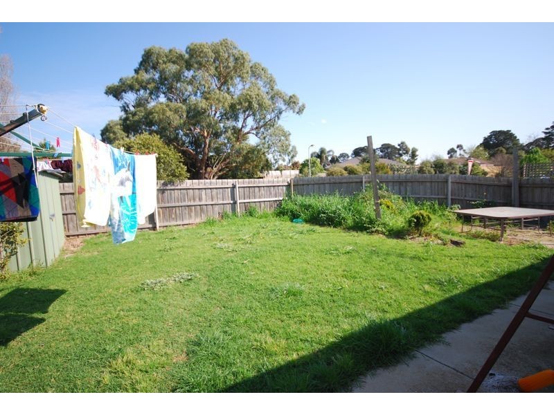 2  Mariner Close, Cranbourne North VIC 3977