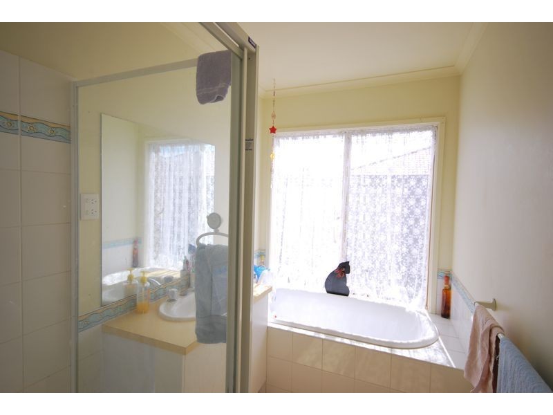 9 Trafalgar Way, Cranbourne East VIC 3977