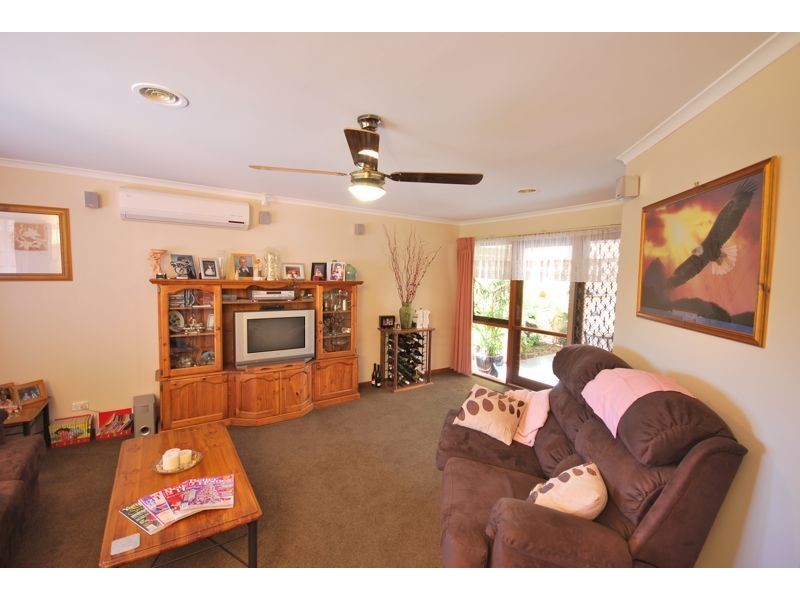 Cranbourne North VIC 3977