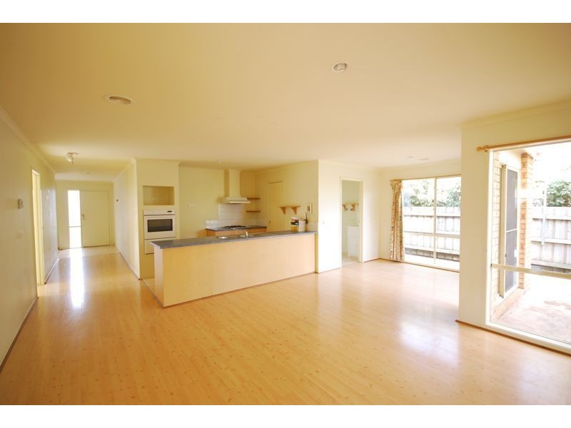 9 Trafalgar Way, Cranbourne East VIC 3977