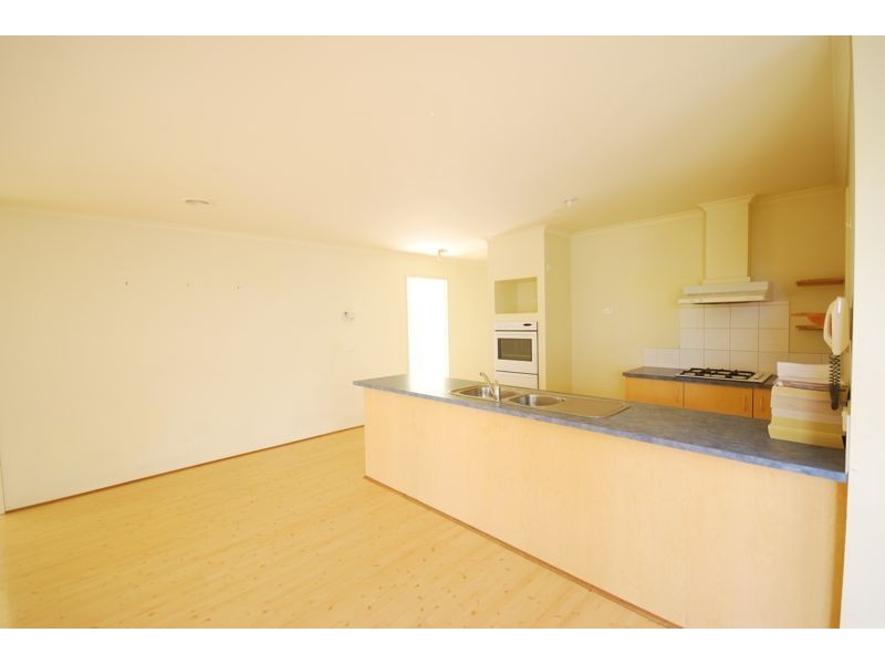 9 Trafalgar Way, Cranbourne East VIC 3977