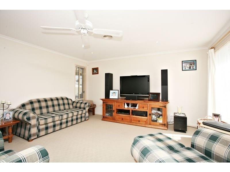 Cranbourne West VIC 3977