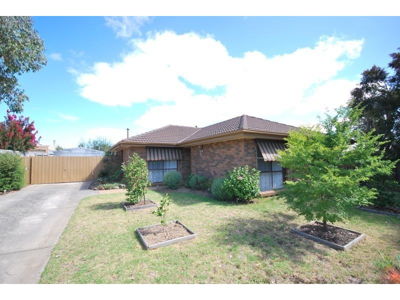 Cranbourne VIC 3977