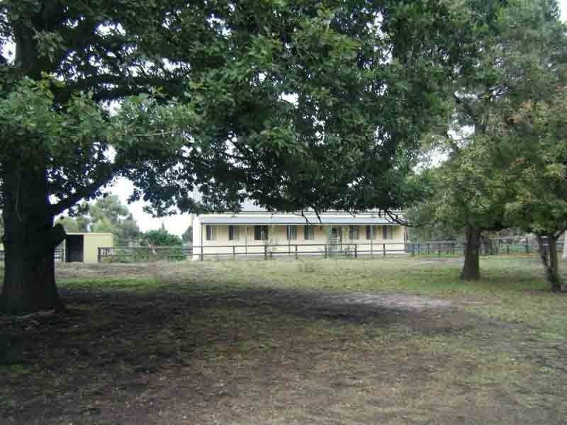 30-32 Worthing Road, Devon Meadows VIC 3977