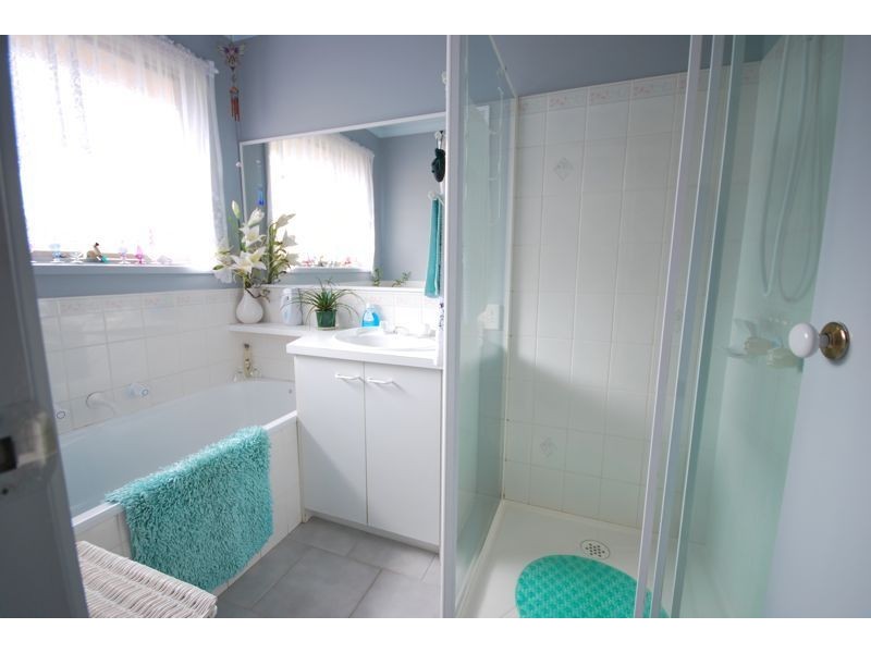 14 Broome Crescent, Cranbourne North VIC 3977