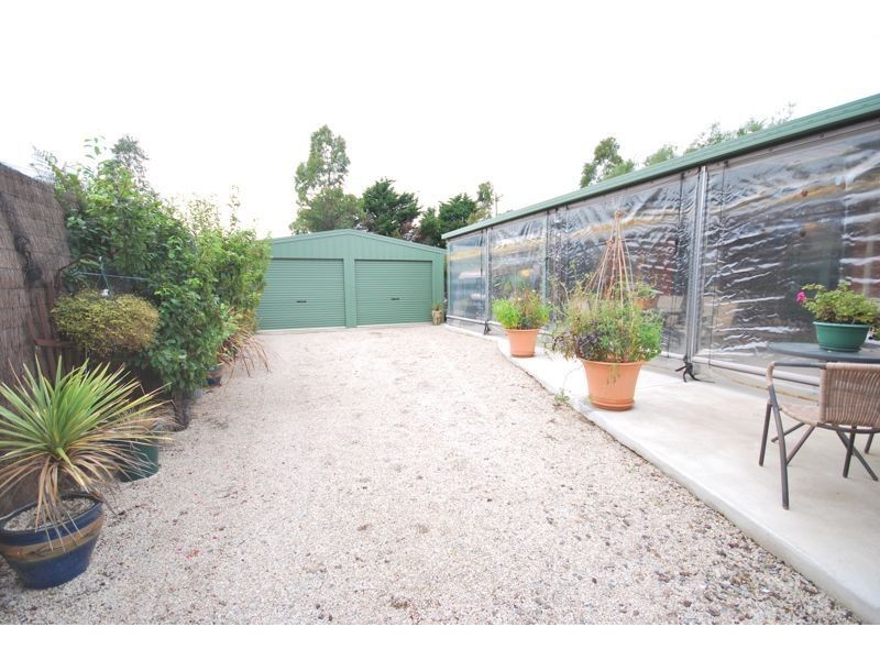 14 Broome Crescent, Cranbourne North VIC 3977