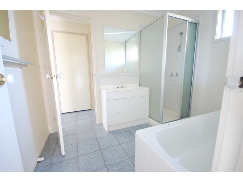 Cranbourne North VIC 3977