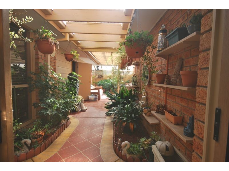 Cranbourne North VIC 3977