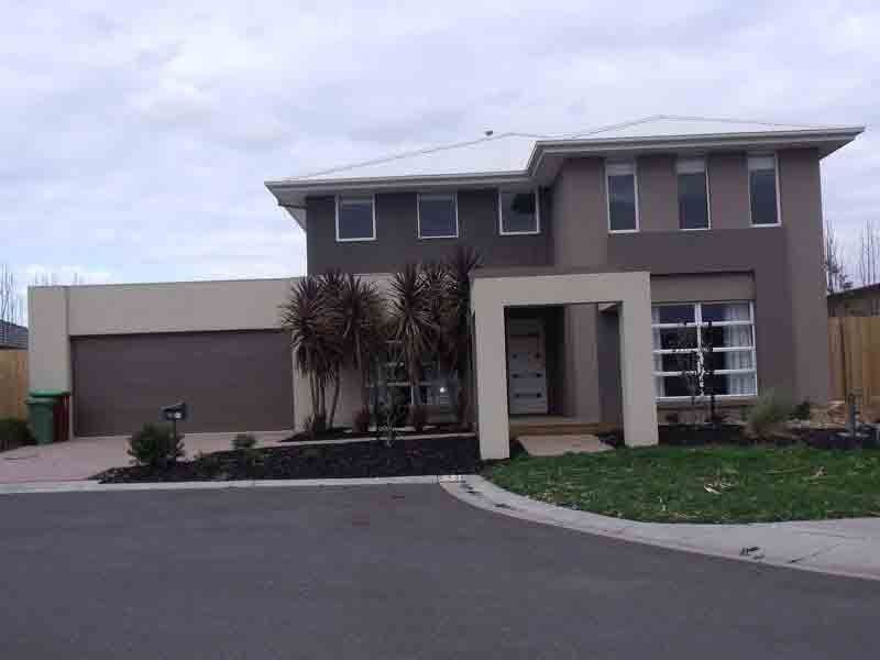 10 Harpenden Terrace, Cranbourne VIC 3977