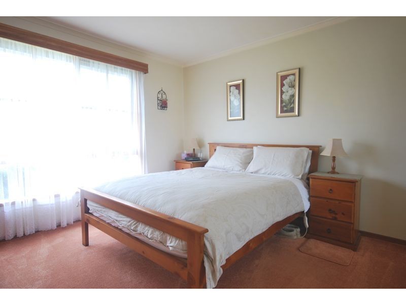 Cranbourne North VIC 3977