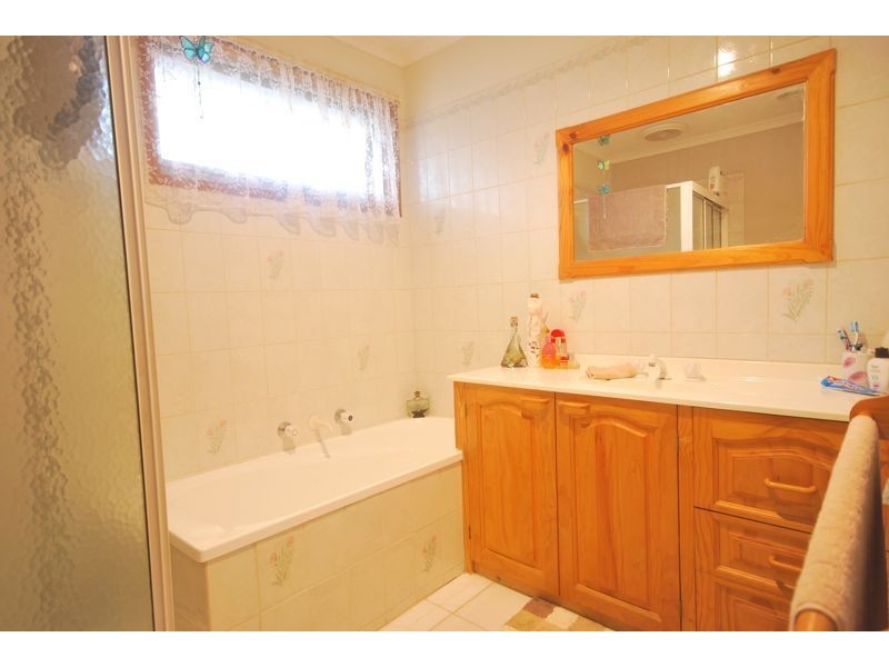 Cranbourne North VIC 3977