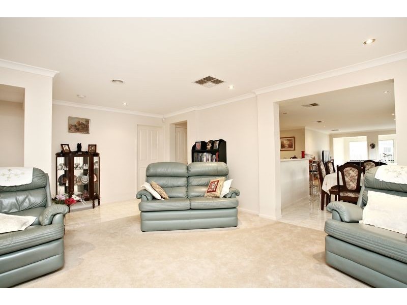 Cranbourne West VIC 3977