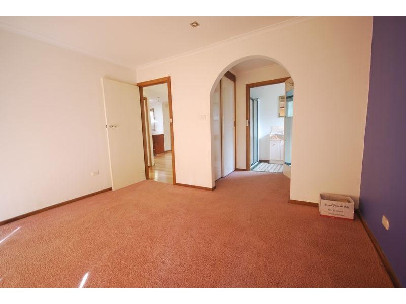 Cranbourne VIC 3977
