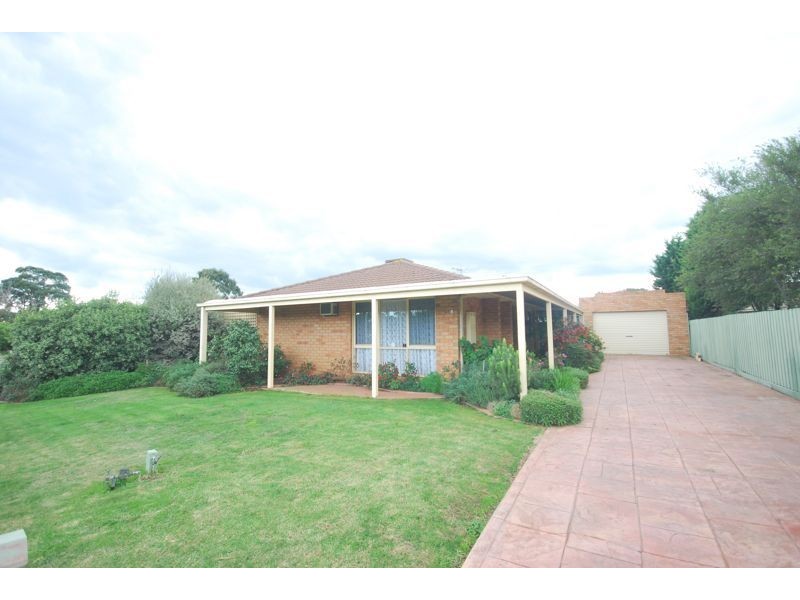 Cranbourne North VIC 3977