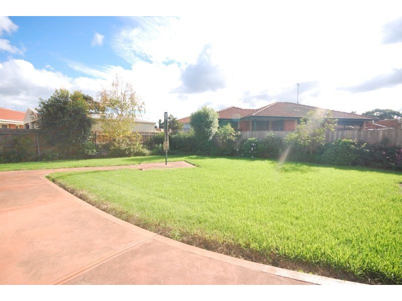 Cranbourne North VIC 3977