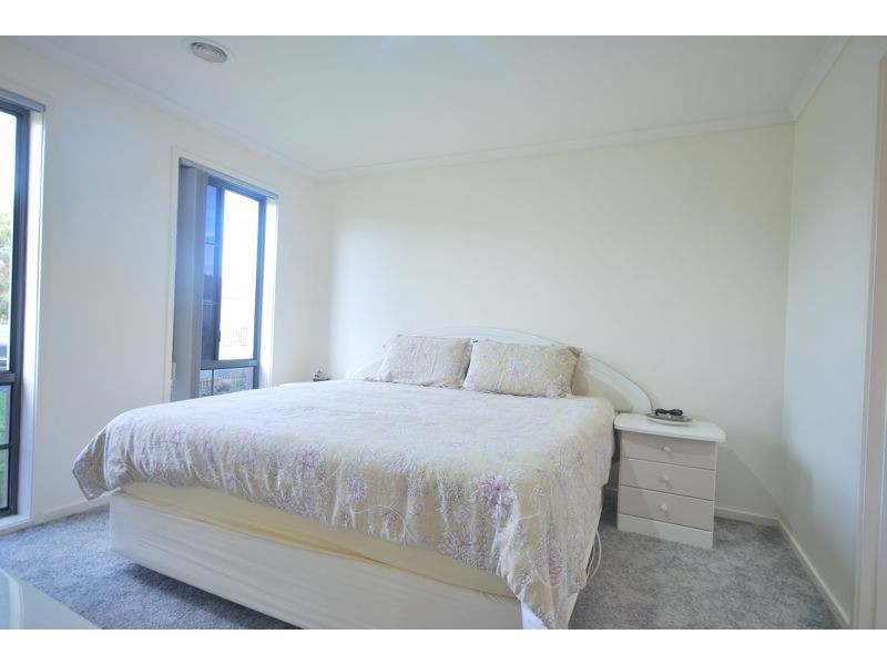 Cranbourne VIC 3977